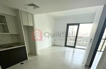 شقة - غرفة نوم - 1 حمام للبيع في A كريك سايد 18 - حدائق الإمارات 1 - مرسى خور دبي - دبي