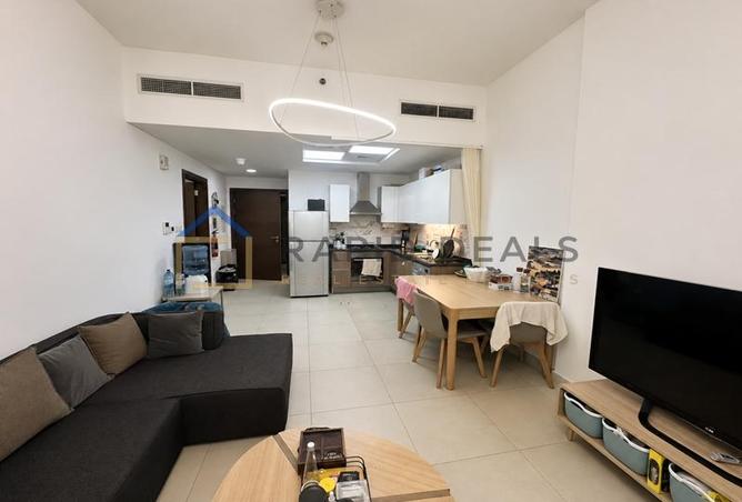 122001408 - Property Image 3