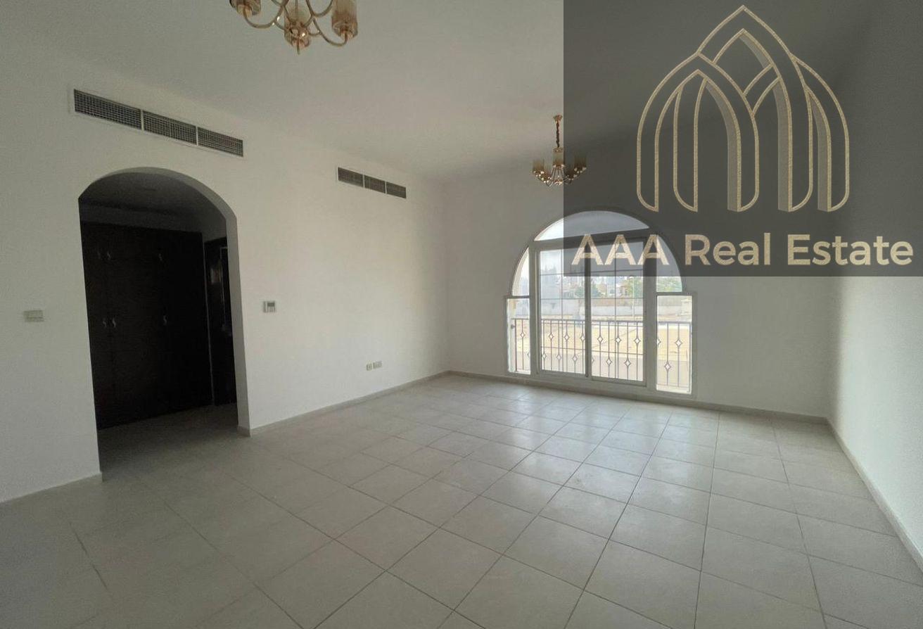 SWIMMING POOL | SPACIOUS GARDEN | PRIME LOCATION photo 15