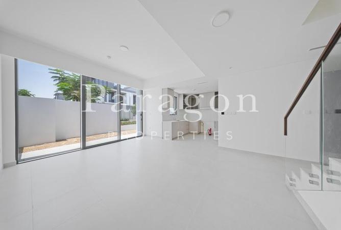 Single Row | Large Corner Unit | Exclusive — photo 3