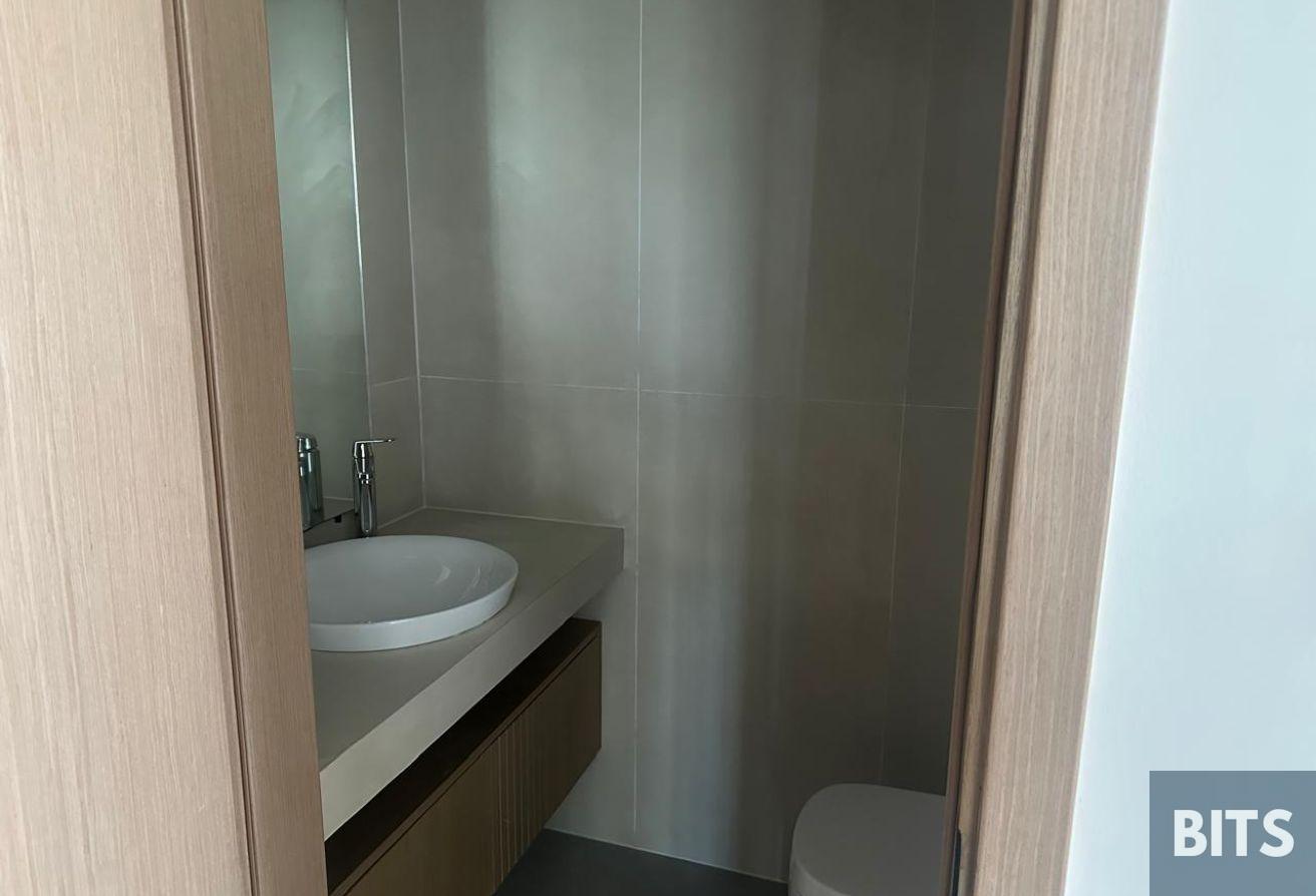1BHK | CORNER UNIT | FULLY FURNISHED |PRIVATE POOL photo 8