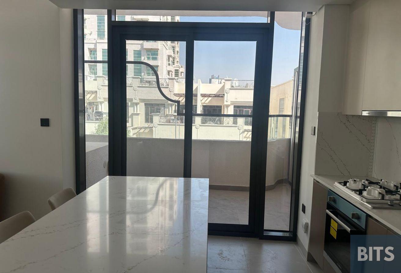 1BHK | CORNER UNIT | FULLY FURNISHED |PRIVATE POOL photo 6