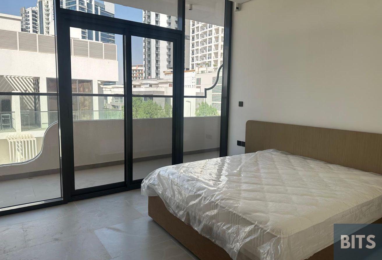 1BHK | CORNER UNIT | FULLY FURNISHED |PRIVATE POOL photo 12