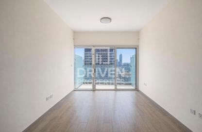Apartment - Studio - 1 for rent in Bloom Heights A - Bloom Heights - District 15 - Jumeirah Village Circle - Dubai