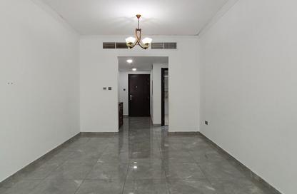Apartment - 1 - 2 for rent in Al Majaz 2 - Al Majaz - Sharjah
