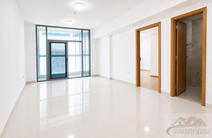 Apartment - 1 Bedroom - 2 Bathrooms for rent in Muweileh Community - Muwaileh Commercial - Sharjah