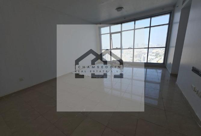 121992196 - Property Image 3