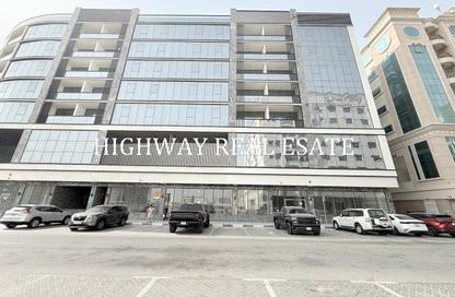 Shop - Studio - 2 Bathrooms for rent in Muwaileh 29 Building - Muwaileh - Sharjah