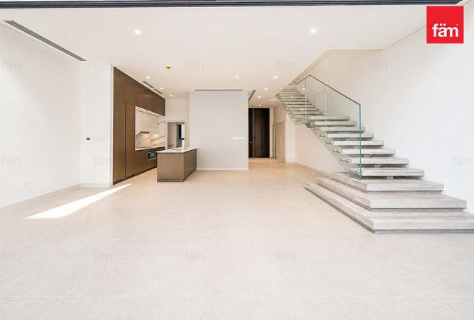 121104569 - Property Image 3