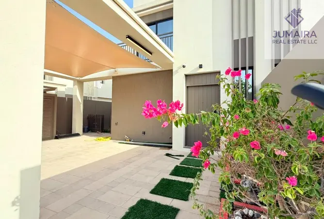 152860463 - Property Image 2