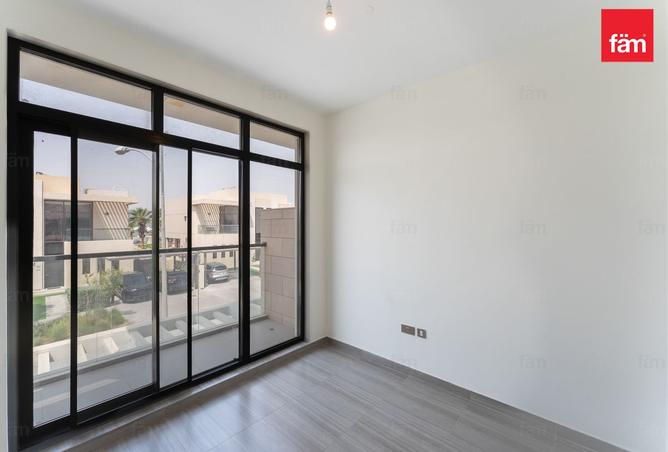 117249704 - Property Image 2