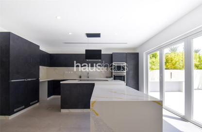 Villa - 4 - 5 for rent in Meadows 1 - Meadows - Dubai