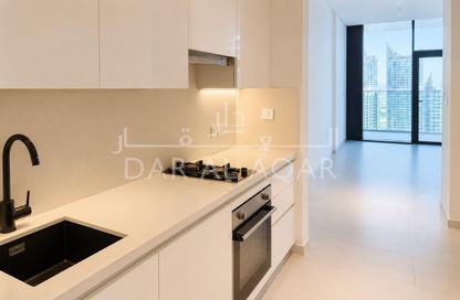 Apartment - Studio - 1 Bathroom for rent in Marquise Square Tower - Business Bay - Dubai