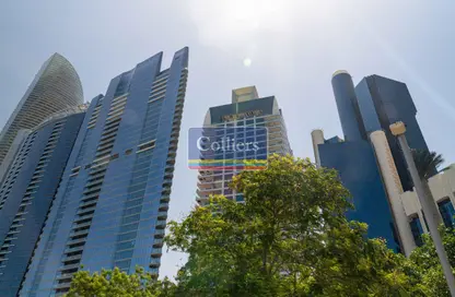 Apartment - 4 Bedrooms - 5 Bathrooms for rent in Baynuna Tower 2 - Corniche Road - Abu Dhabi