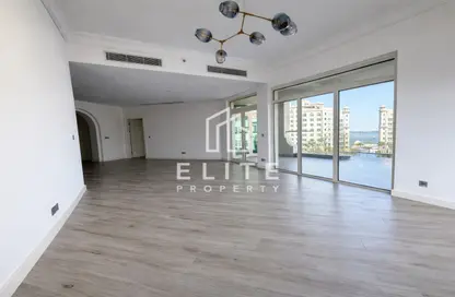Apartment - 3 Bedrooms - 4 Bathrooms for rent in Abu Keibal - Shoreline Apartments - Palm Jumeirah - Dubai