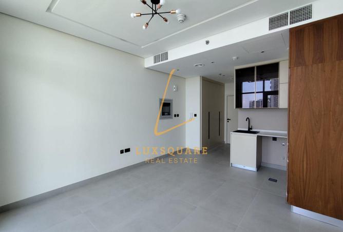 57767882 - Property Image 2