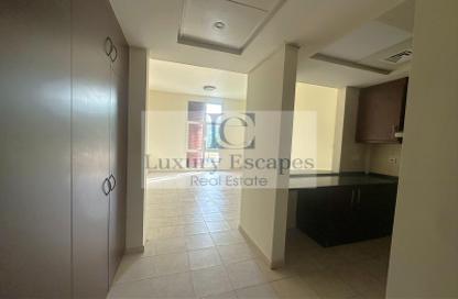 Apartment - Studio - 1 Bathroom for rent in Building 90 - Mediterranean Cluster - Discovery Gardens - Dubai