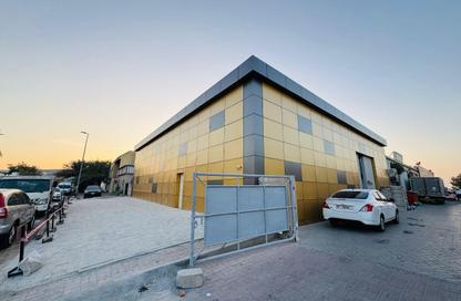 Warehouse - Studio - 1 Bathroom for rent in Al Quoz - Dubai