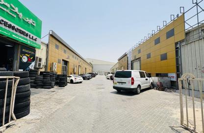 Warehouse - Studio - 1 Bathroom for rent in Al Quoz - Dubai