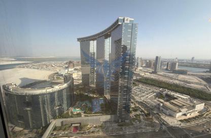 Apartment - 3 - 4 for rent in Sun Tower - Shams Abu Dhabi - Al Reem Island - Abu Dhabi
