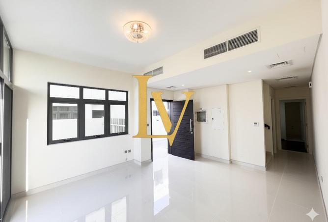83662627 - Property Image 3