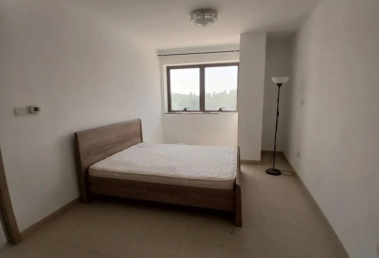 Spacious 1-BHK | Apartment | Miracle Residence photo 21