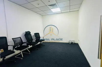 Office Space - Studio - 1 Bathroom for rent in The Binary Tower - Business Bay - Dubai