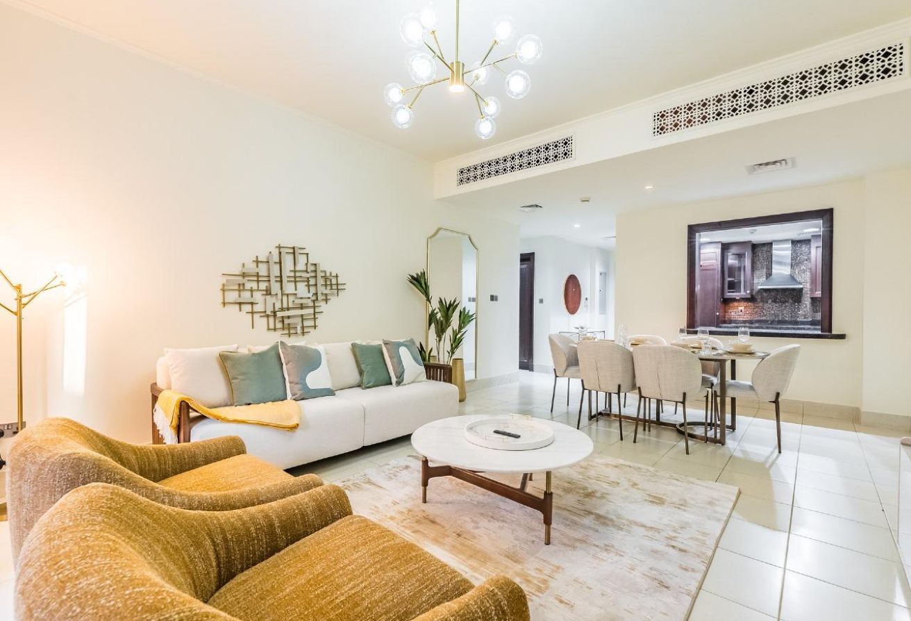 Plus Study | Fully Furnished | Vacant