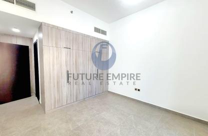 Apartment - 1 Bedroom - 2 Bathrooms for rent in Jumeirah Garden City - Al Satwa - Dubai