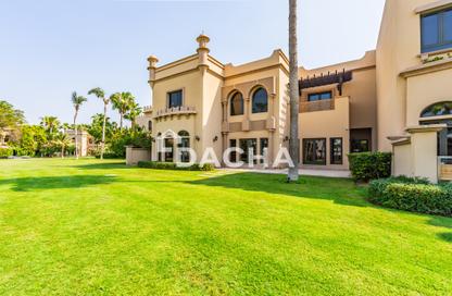 Villa - 4 Bedrooms - 5 Bathrooms for rent in Canal Cove Frond G - Canal Cove Villas - Palm Jumeirah - Dubai