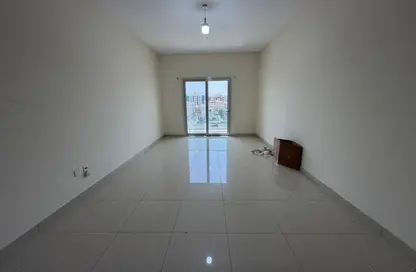 شقة - 1 حمام للايجار في شقق حديقة الزاهية - الزاهية - تجارية مويلح - الشارقة