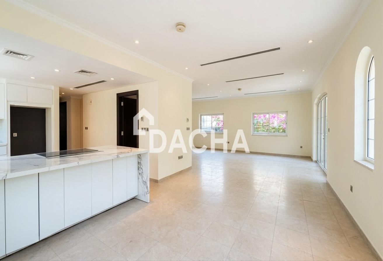 Huge Garden | Private Pool | Grand Living Space photo 5