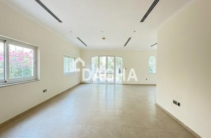 Villa - 3 Bedrooms - 5 Bathrooms for rent in District 6 - Jumeirah Park - Dubai Villa - 3 Bedrooms - 5 Bathrooms for rent in District 6 - Jumeirah Park - Dubai