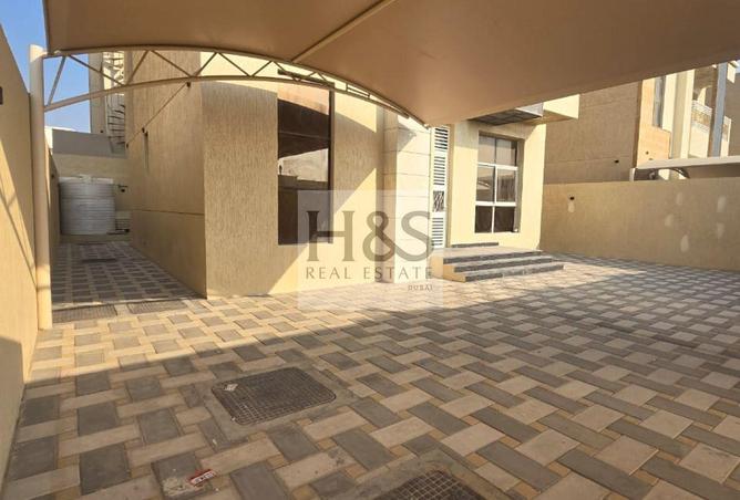 62474300 - Property Image 3