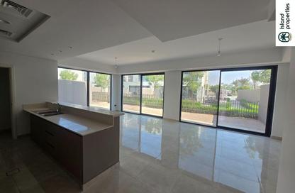 Villa - 3 - 4 for sale in Falcon Island North - Falcon Island - Al Hamra Village - Ras Al Khaimah