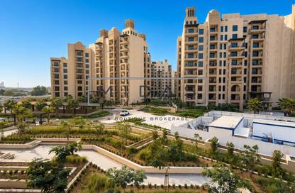 Apartment - 3 - 5 for sale in Lamaa Building 1 - Lamaa - Madinat Jumeirah Living - Umm Suqeim 3 - Umm Suqeim - Dubai