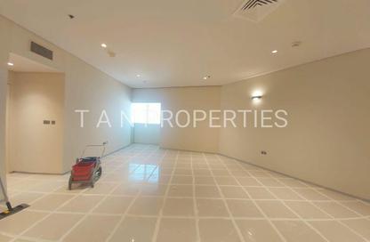 Apartment - 1 - 2 for rent in Park Place Tower - Trade Centre First - World Trade Center - Dubai