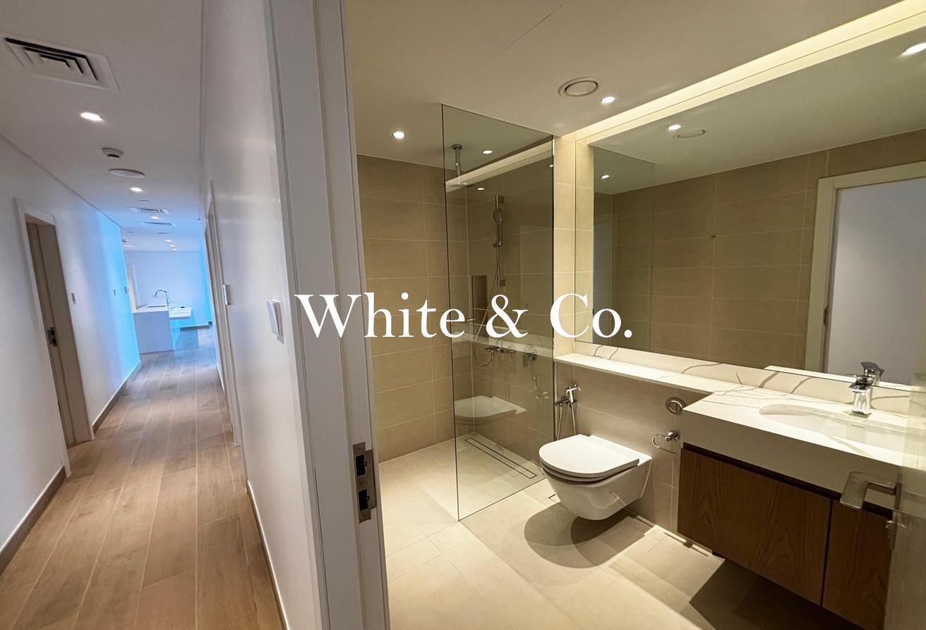 Brand New | Large Layout | Full Sea View photo 11