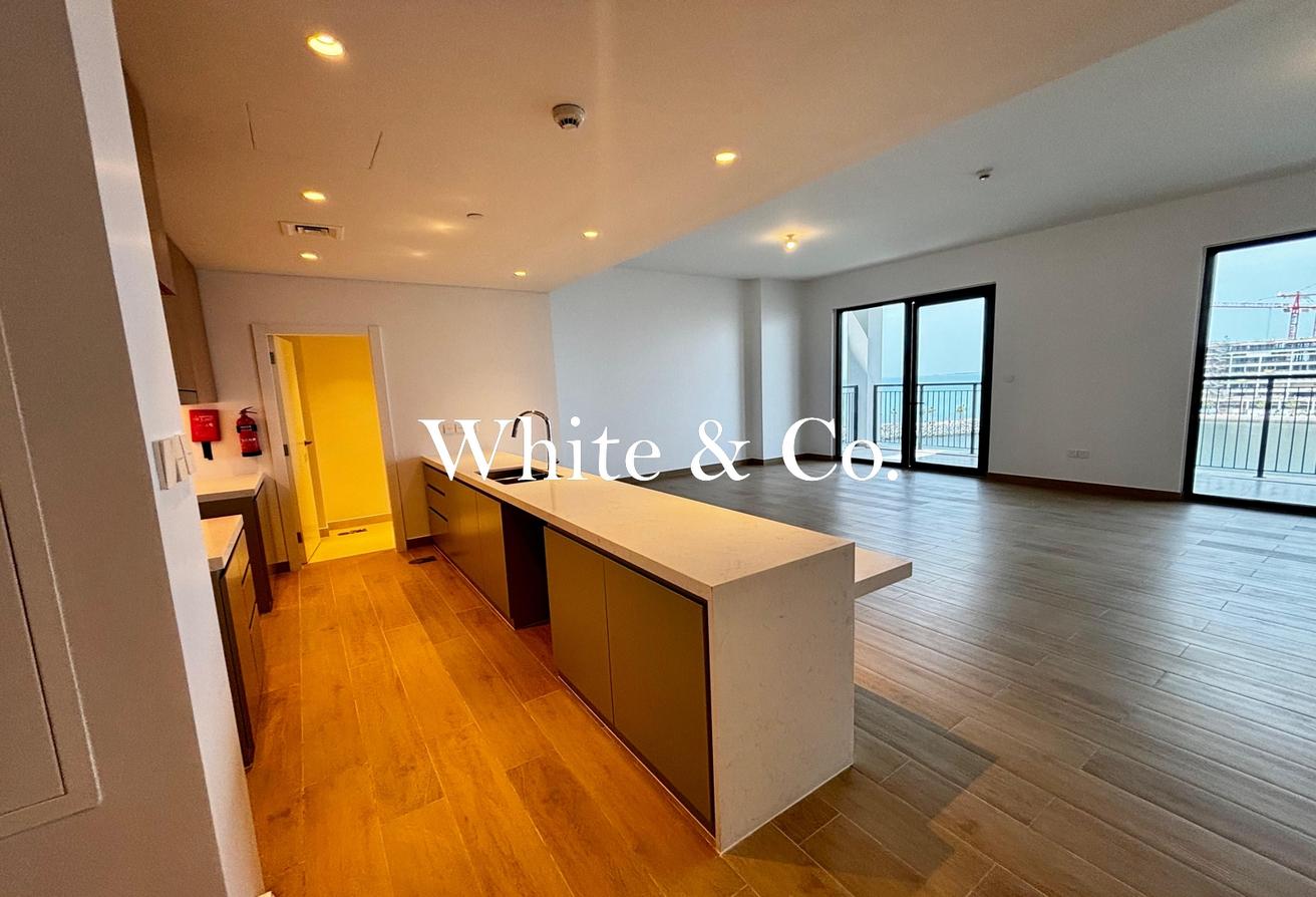 Brand New | Large Layout | Full Sea View photo 4