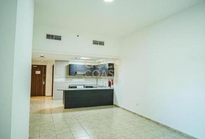 77389653 - Property Image 2