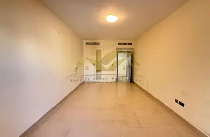 Apartment - 2 Bedrooms - 2 Bathrooms for rent in Mankhool Road - Bur Dubai - Dubai