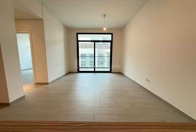 Spacious | Bright | 1BR | High Floor | Pool View photo 2