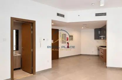 Apartment - 1 Bathroom for rent in The Edge - Dubai Investment Park 1 (DIP 1) - Dubai Investment Park (DIP) - Dubai