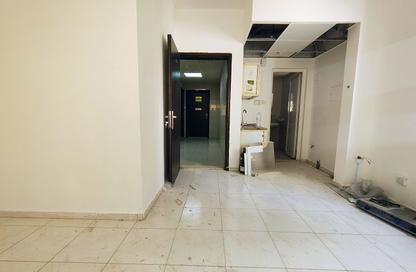 Apartment - Studio - 1 for rent in Muwaileh 29 Building - Muwaileh - Sharjah
