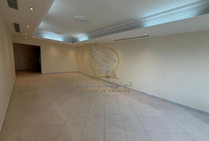 137868108 - Property Image 3