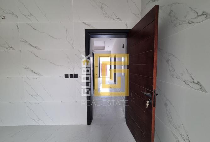 65194082 - Property Image 3