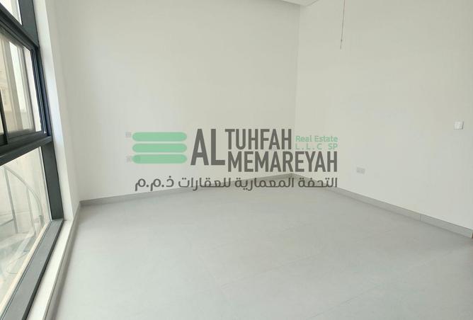 116371996 - Property Image 3