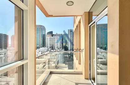 Apartment - 3 Bedrooms - 4 Bathrooms for rent in United Square - Al Khalidiya - Abu Dhabi