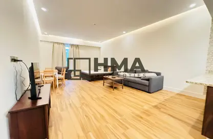 Apartment - 1 Bathroom for rent in Al Garhoud - Dubai