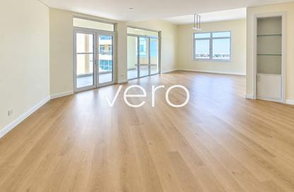 Apartment - 3 - 3 for rent in Al Sultana - Shoreline Apartments - Palm Jumeirah - Dubai